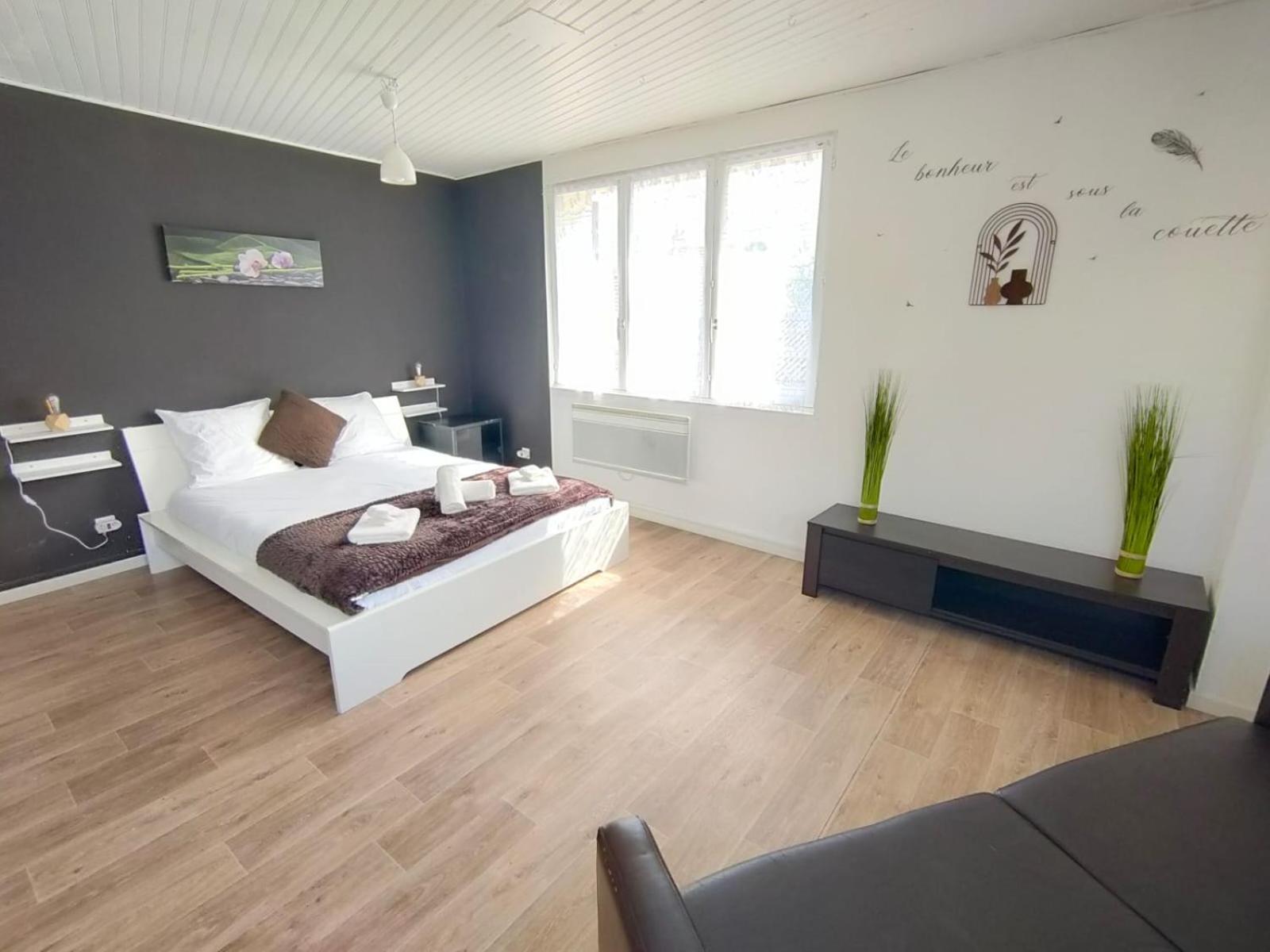 Pause Entre Deux Meaux ► Proche Disneyland Paris ► Wifi ► Netflix ► 24/24H Penchard Esterno foto